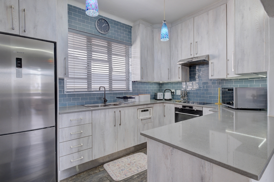 3 Bedroom Property for Sale in Summerstrand Eastern Cape